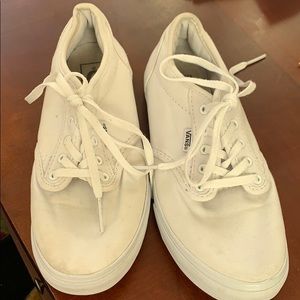 White vans low tops